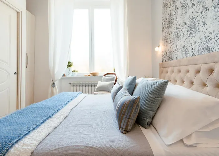 The Railway 74 فندق مبيت وإفطار لا سبيتسْيا