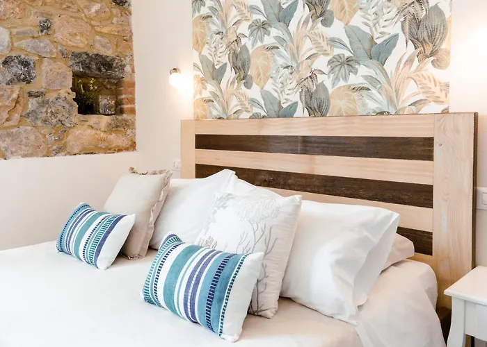 The Railway 74 Bed and Breakfast 4*